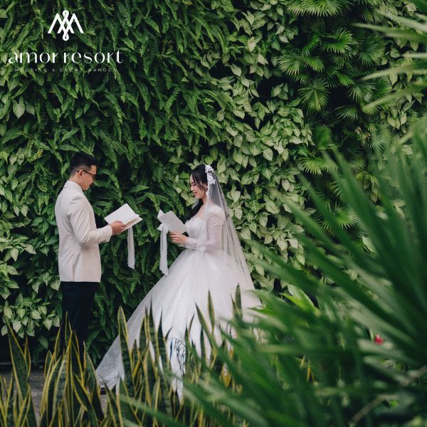 Tiệc cưới Garden gần gũi với thiên nhiên, mang đến không gian thoáng đãng và tươi mới